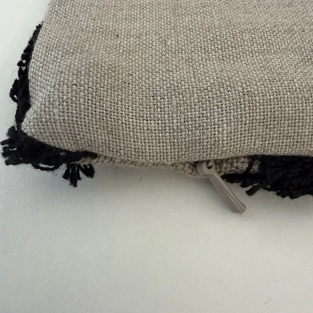 Pottery Barn Villa Cannon Diamond Textured Lumbar  14 x‎ 20 Pillow Cover Black
